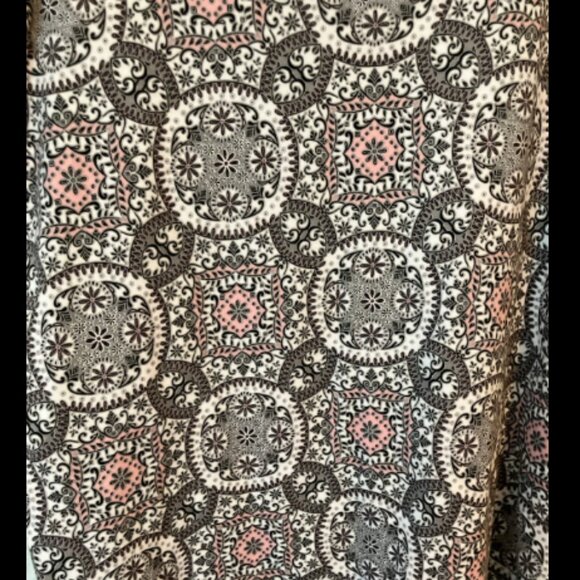 ❤️3/$12 Croft & Barrow XXL Geometric Pattern T-shirt - Picture 2 of 4